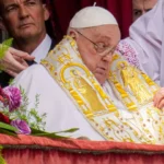 папа римский умер