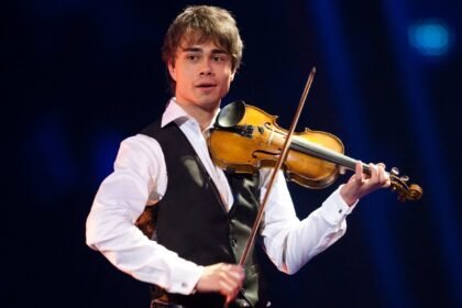 александр рыбак