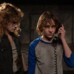 черный телефон